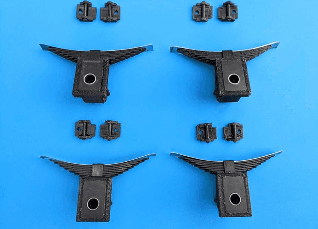 Set of Axleboxes and Working Leaf Springs with Shoes